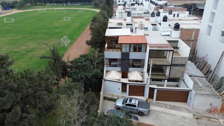 Amplia y moderna casa en Porto Verde