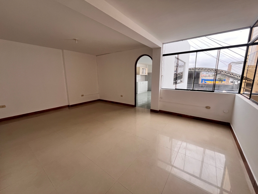 Departamento en Vista Hermosa a una Cuadra del Óvalo Papal