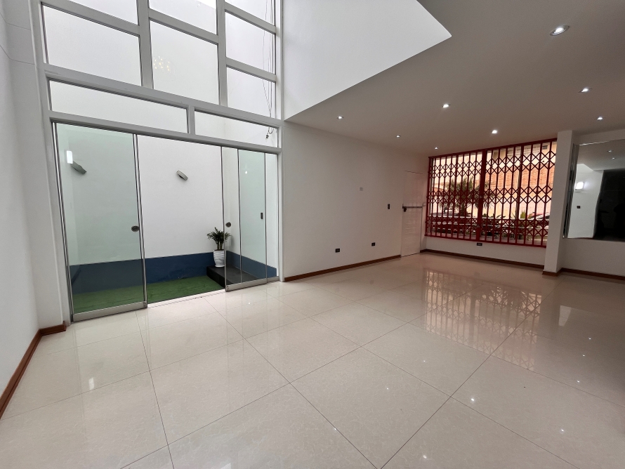 Departamento en la Urbanización Natasha