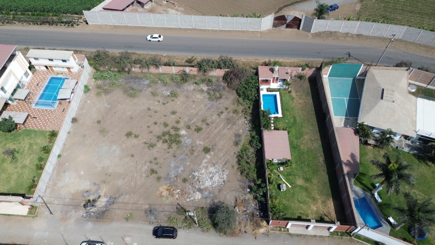 Terreno en el Condominio El Remanso en Santo Domingo