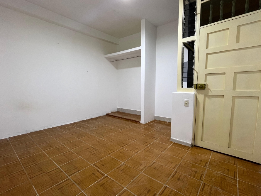 Local en la Urbanización Vista Hermosa