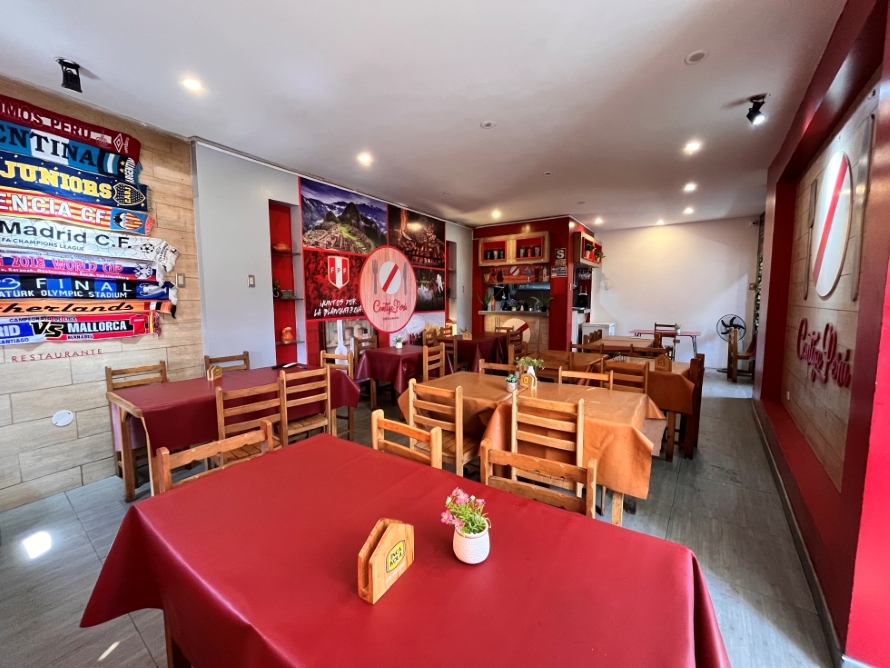 Amplia Casa en la Urbanización Santo Dominguito